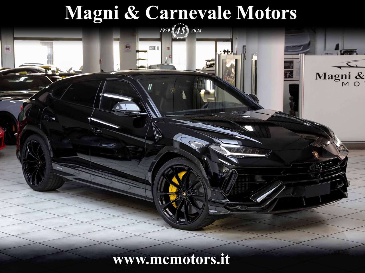 Lamborghini Urus S|AKRAPOVICH|FULL CARBON|NIGHT VIEW|23\'\'|FULL OPT
