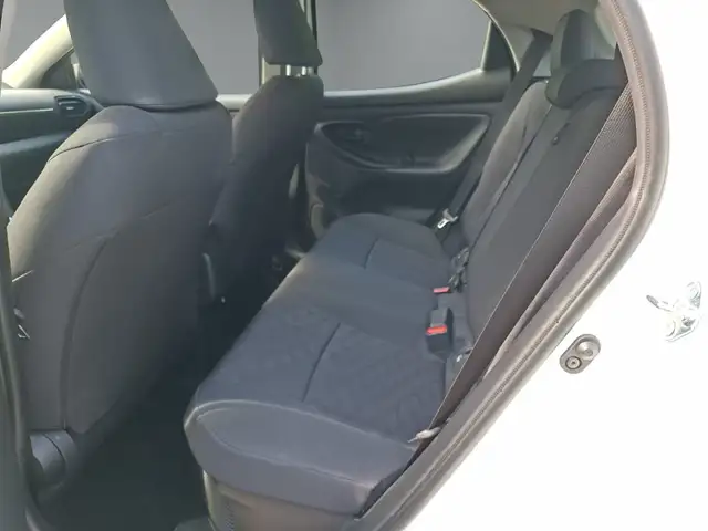 Toyota Yaris view 11