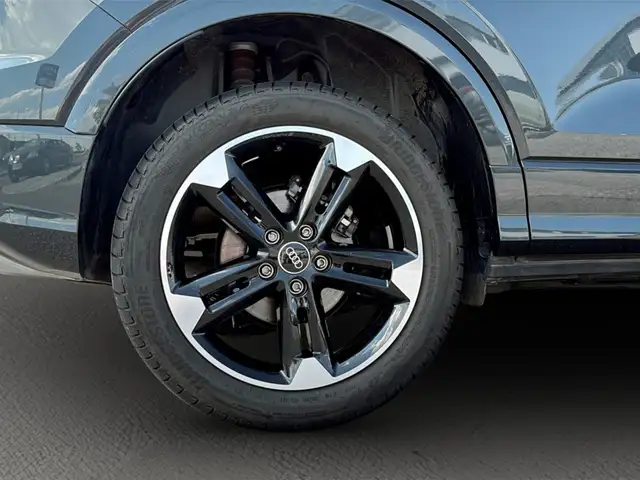 Audi Q2 view 6