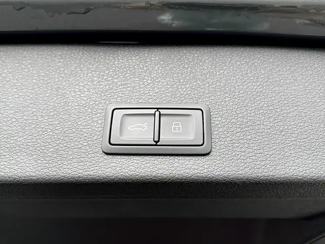 Audi Q2 view 14