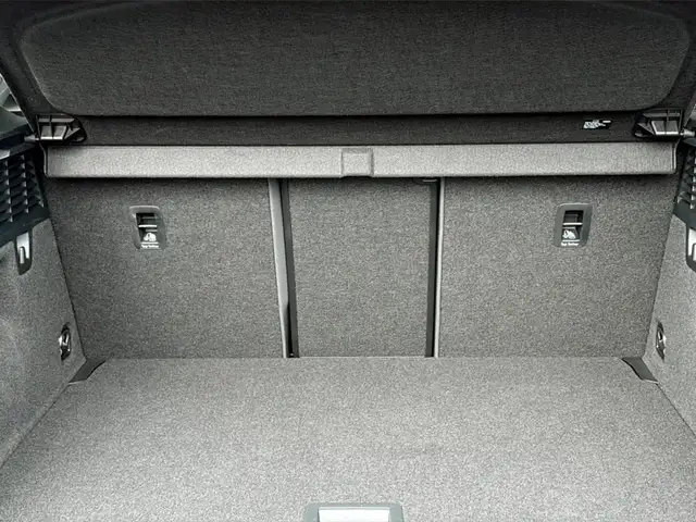 Audi Q2 view 13