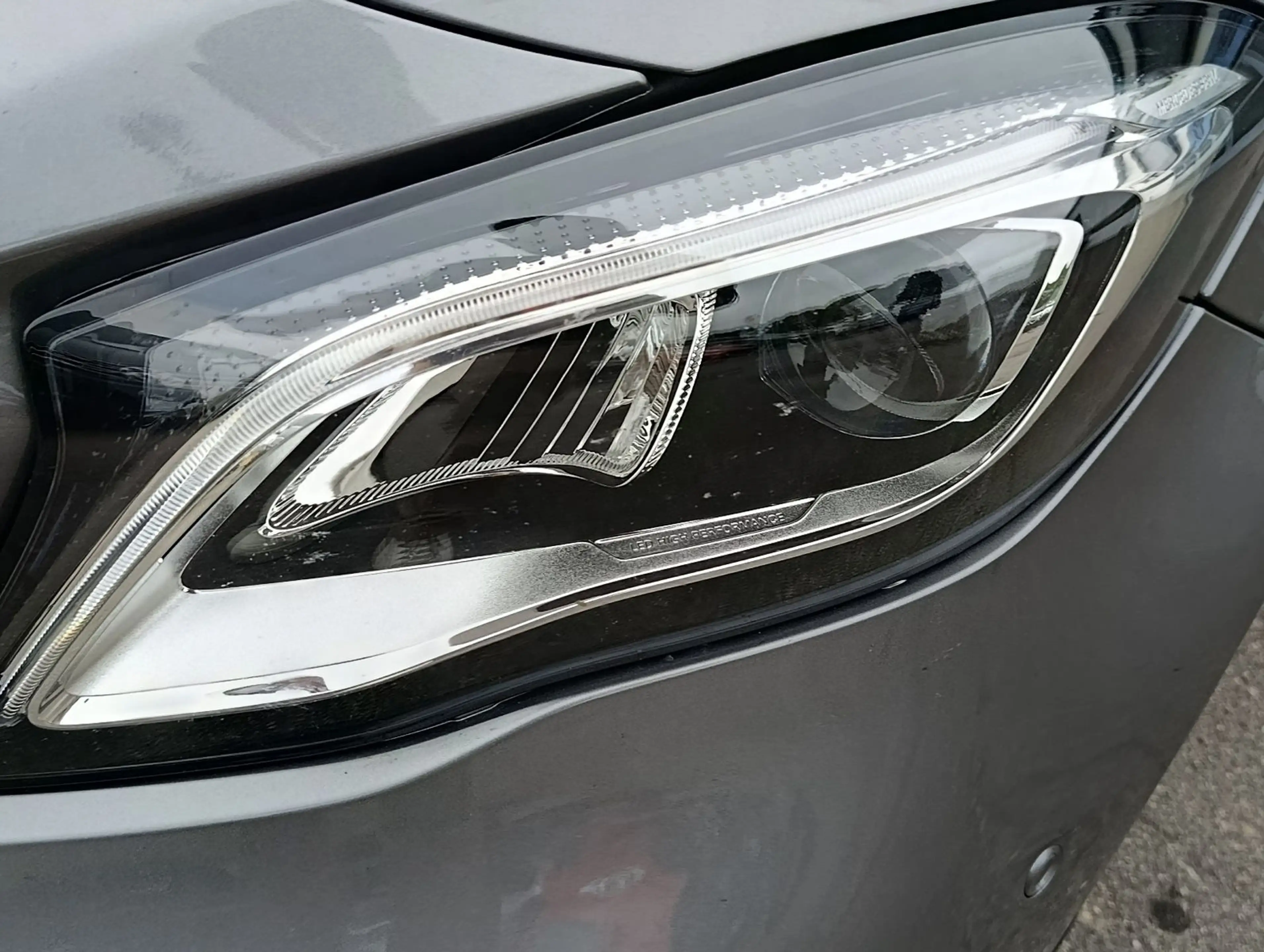 Mercedes-Benz GLA 220 4Matic AMG Kamera Leder Navi LED — photo 10