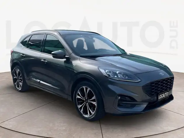 Ford Kuga view 3