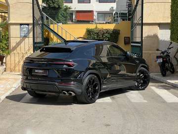 4.0 V8 Performante