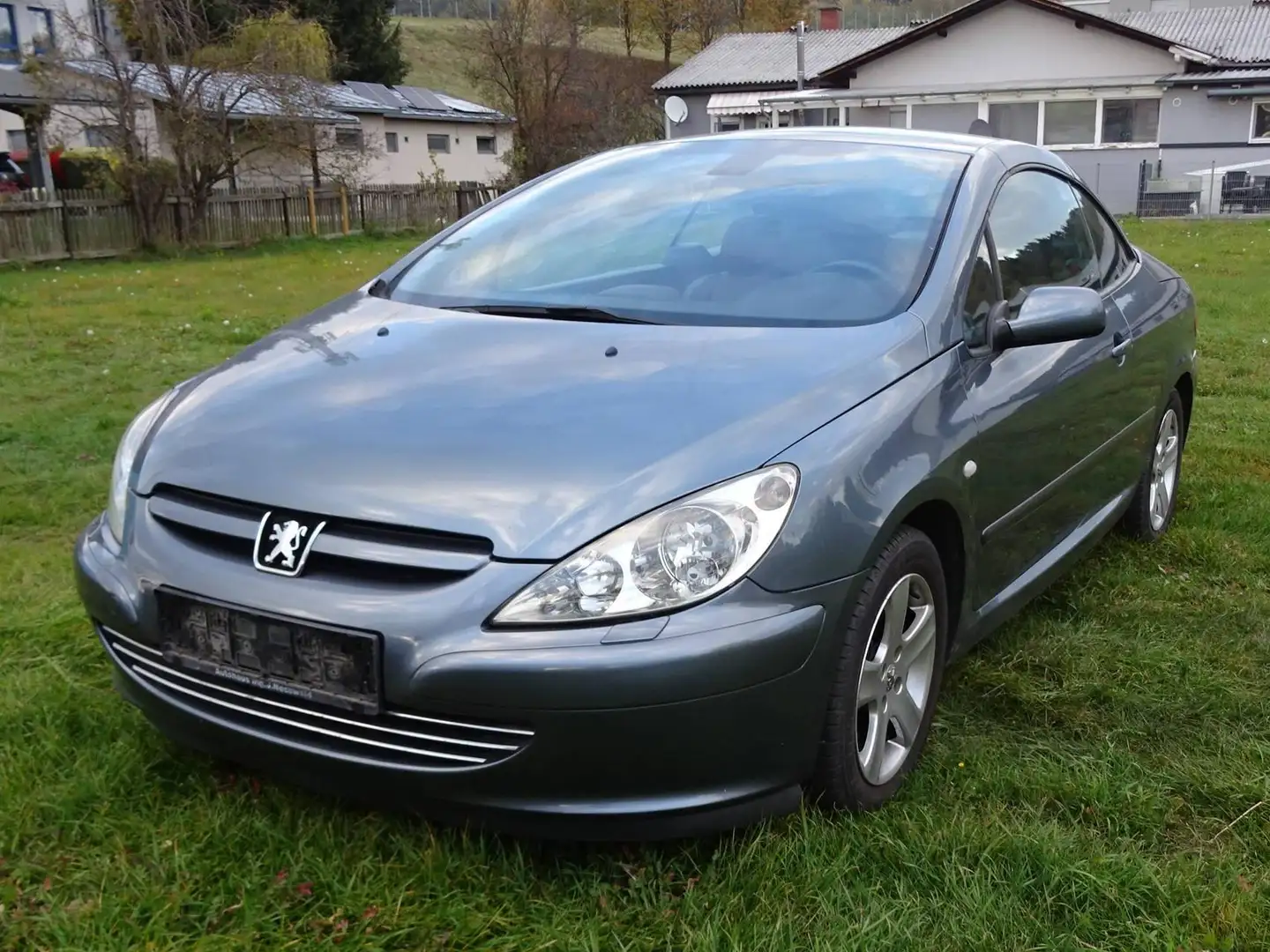 Peugeot 307 307 CC 1,6 Exklusive Grau - 1