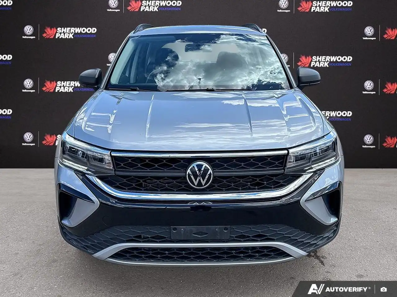 Volkswagen Taos снимка Volkswagen Taos