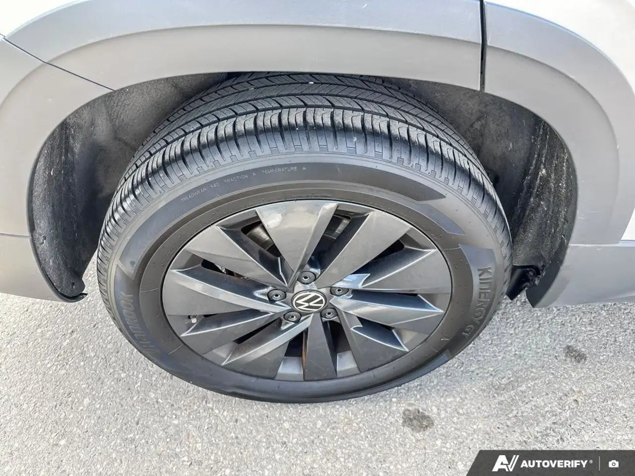 Volkswagen Taos снимка Volkswagen Taos