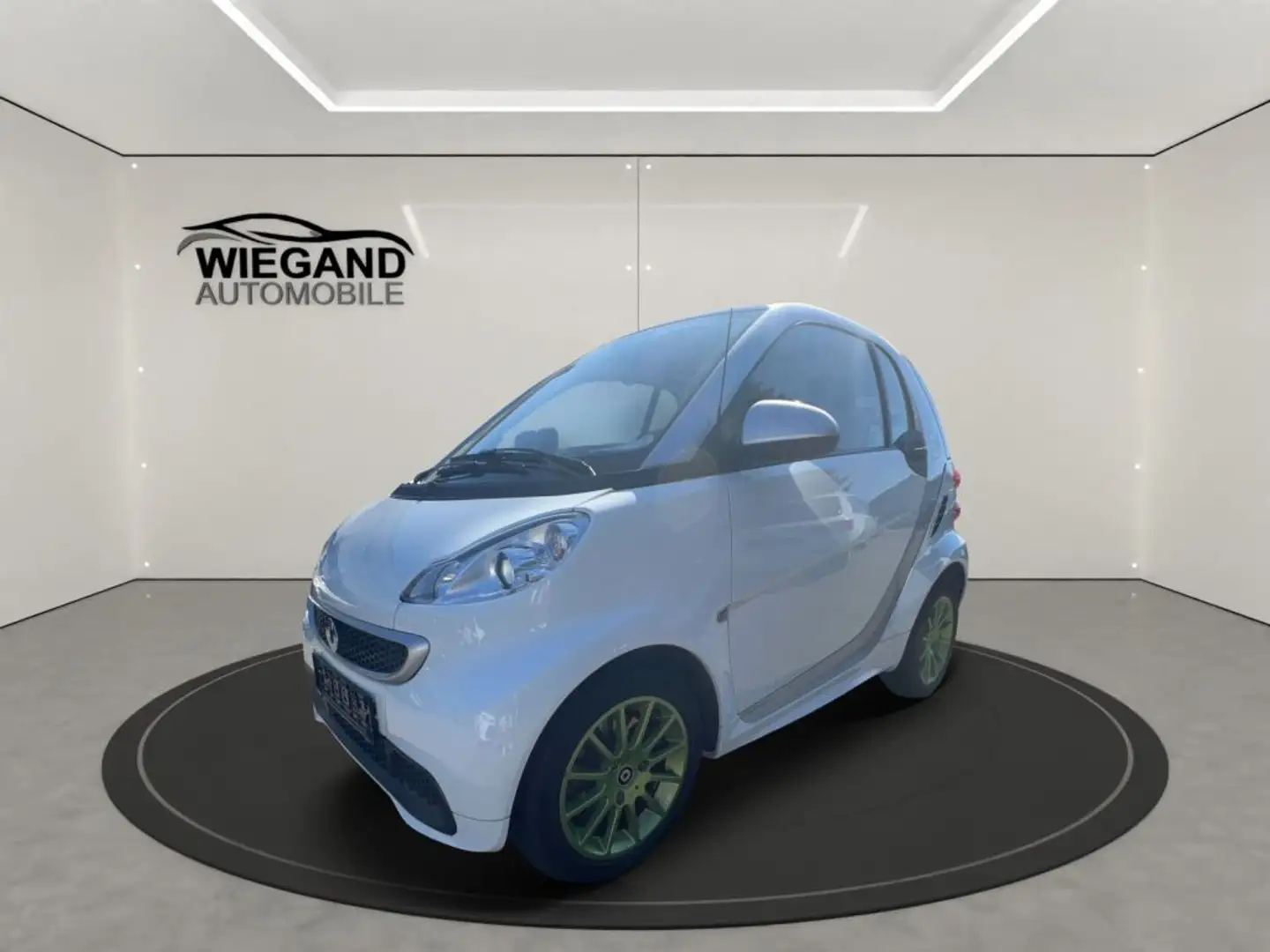 smart forTwo fortwo coupe electric drive edition citybe Білий - 1