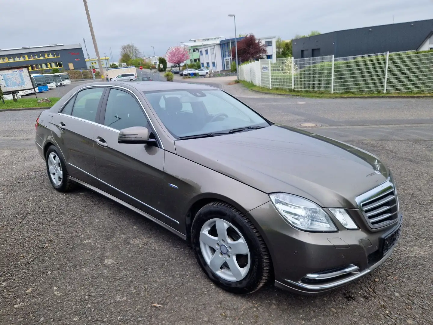 Mercedes-Benz E 350 Elegance Luftfederung Massages.1.Hand Grigio - 2