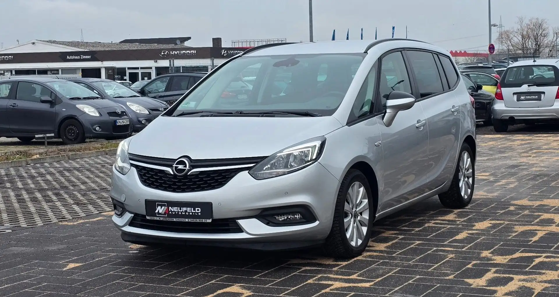 Opel Zafira C ON 7-Sitzer Zilver - 1