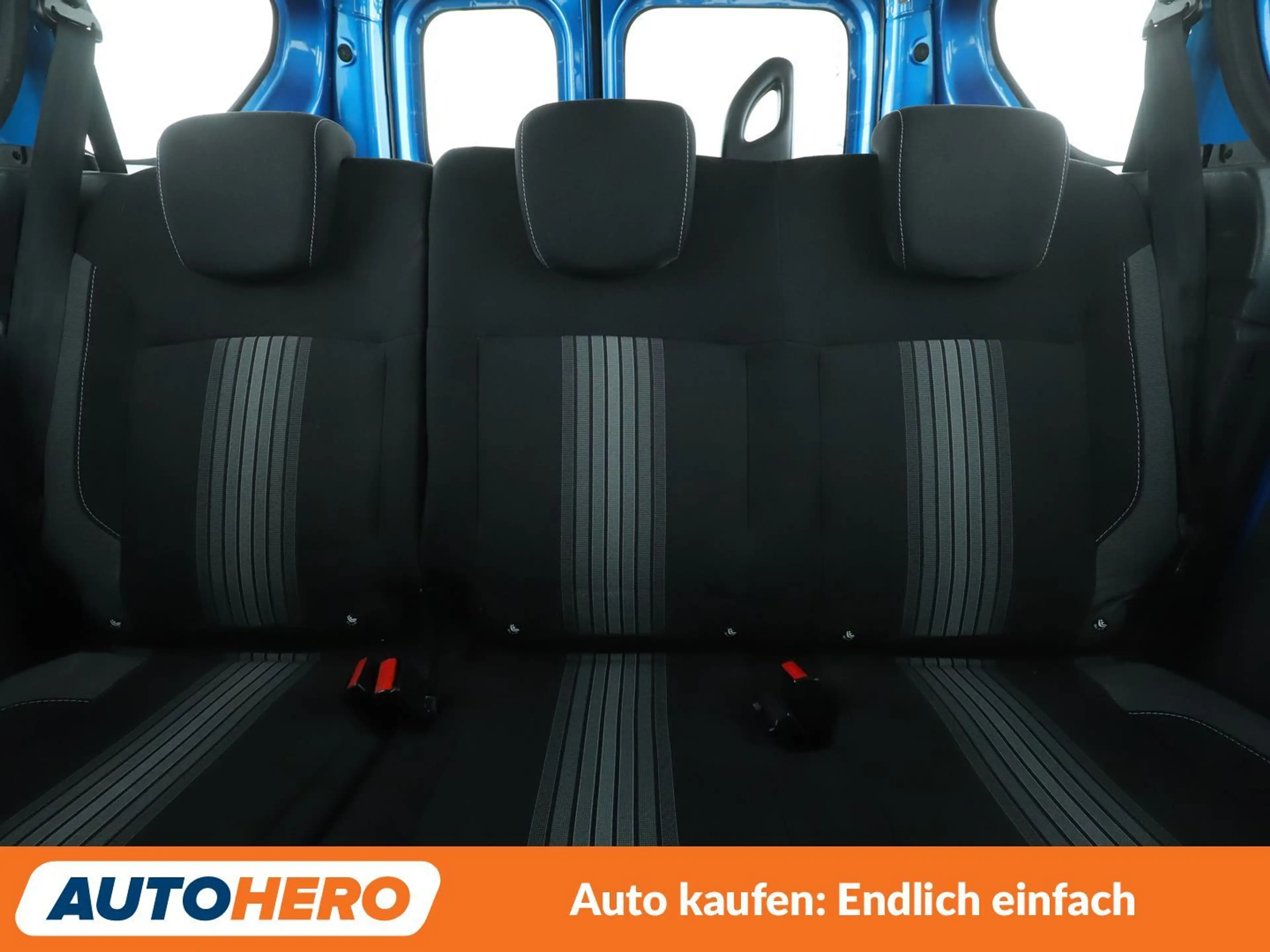 Dacia Dokker 1.2 TCe Stepway Celebration *NAVI*PDC*TEMPO*SHZ* — photo 15