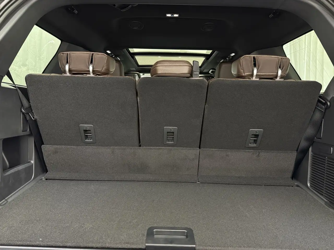 Ford Expedition снимка Ford Expedition