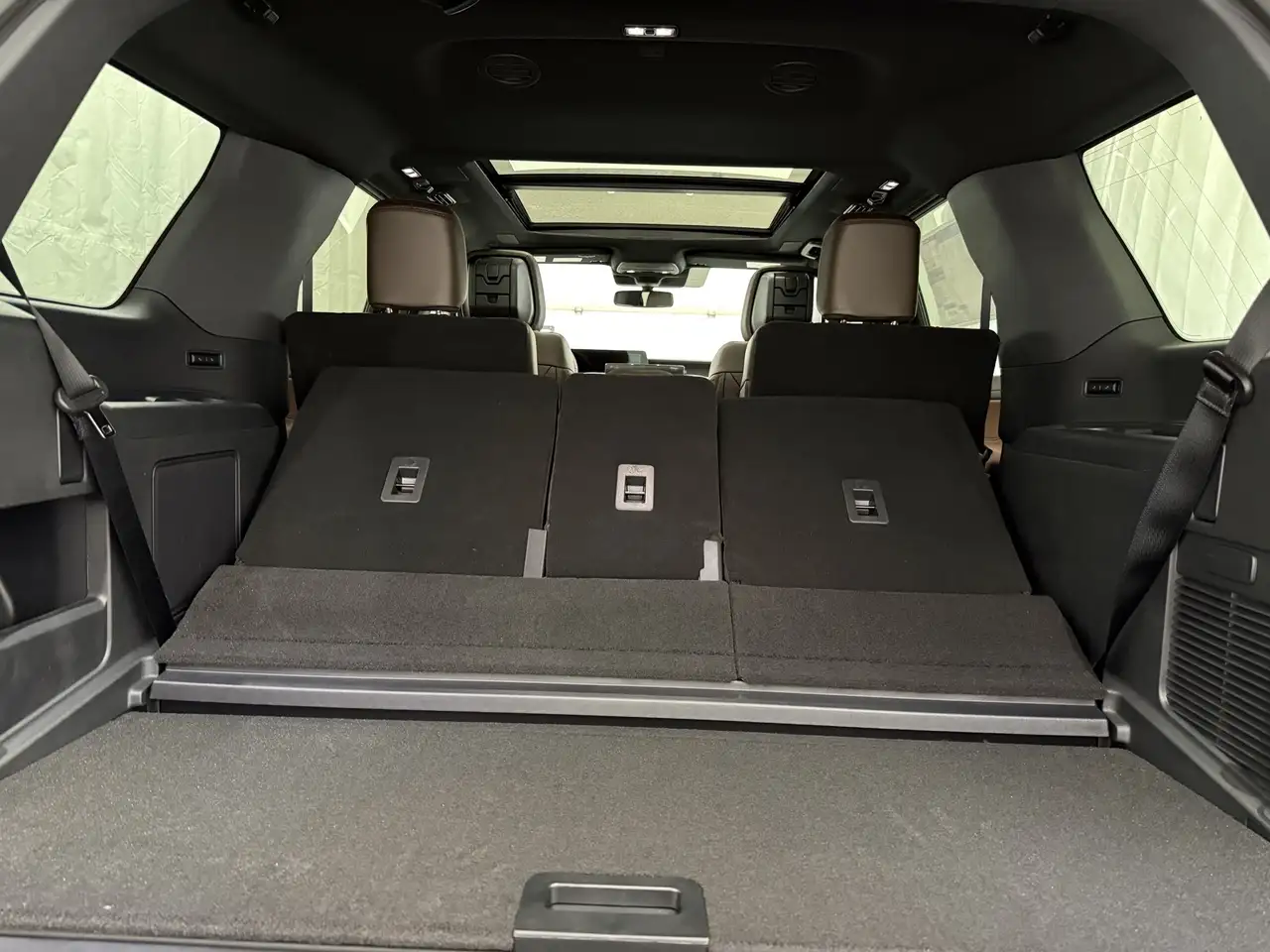 Ford Expedition снимка Ford Expedition