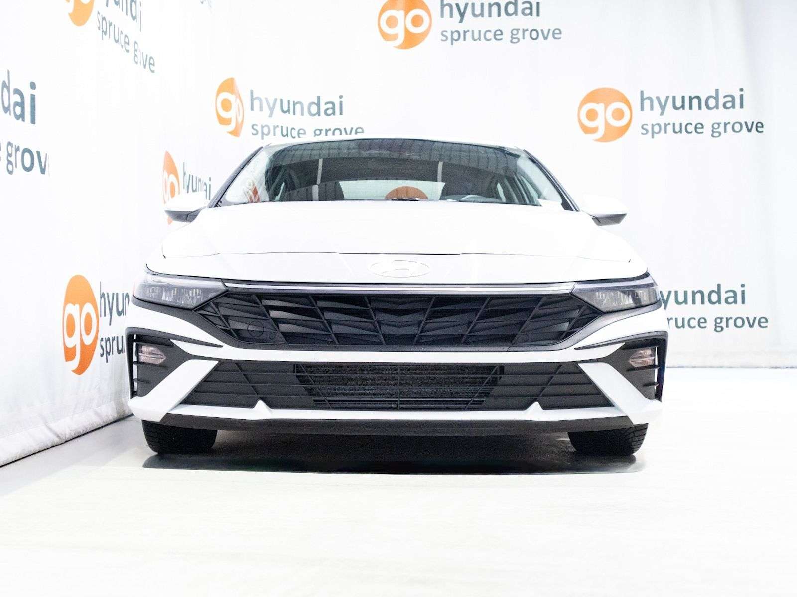 2025 Hyundai Elantra Preferred: Sunroof, Heated Seats, Apple CarPlay, N — снимка 1