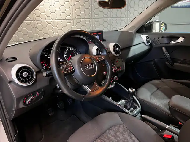 Audi A1 view 14