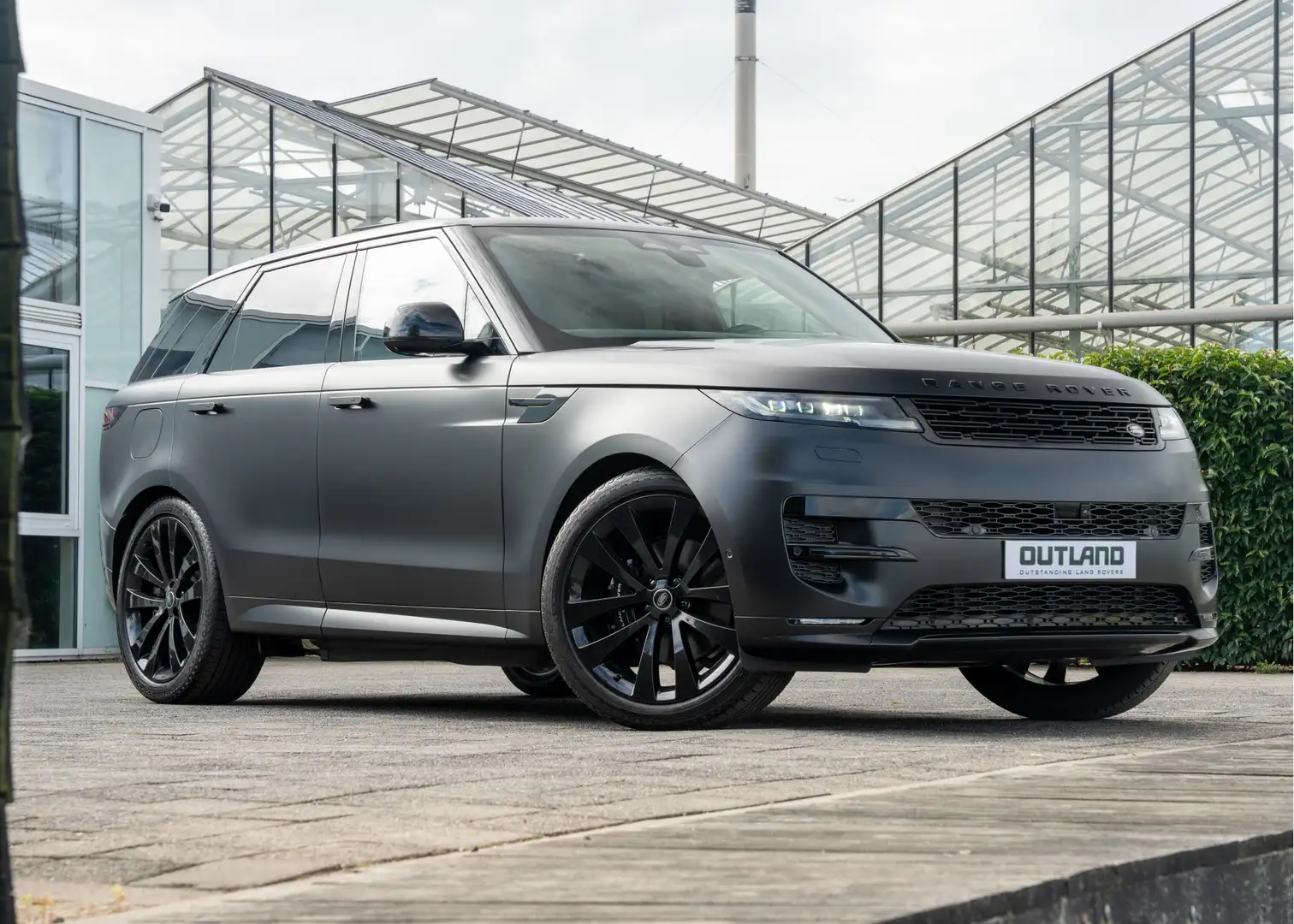 Land Rover Range Rover Sport P460e Dynamic HSE | UNIEK | FULL OPTIONS | Satin B Noir - 2
