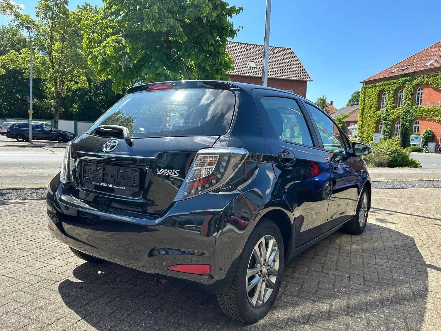 Toyota Yaris Edition 2014 Noir - 2