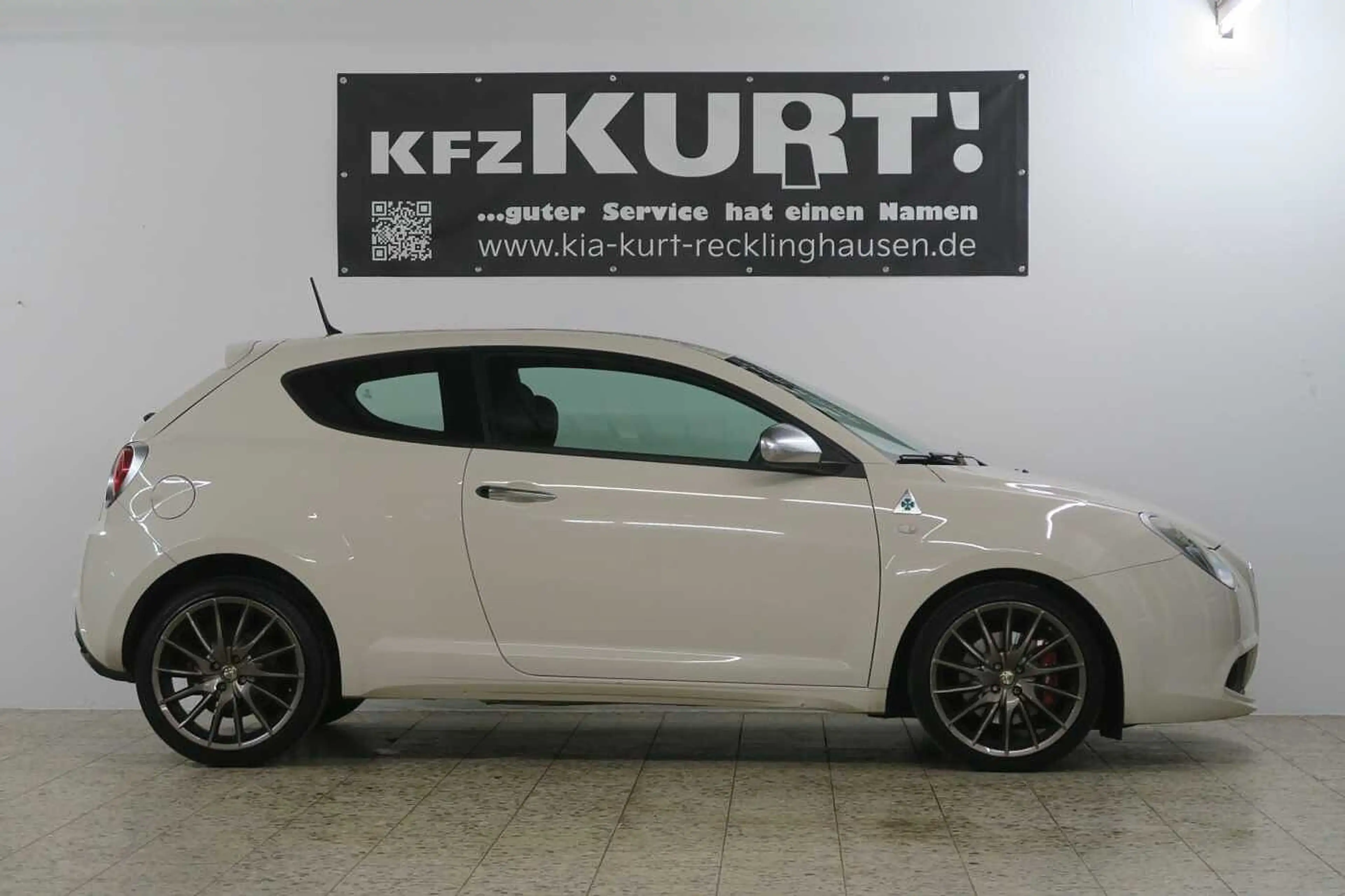 Alfa Romeo MiTo 1.4 16V MultiAir Quadrifoglio Verde — photo 2