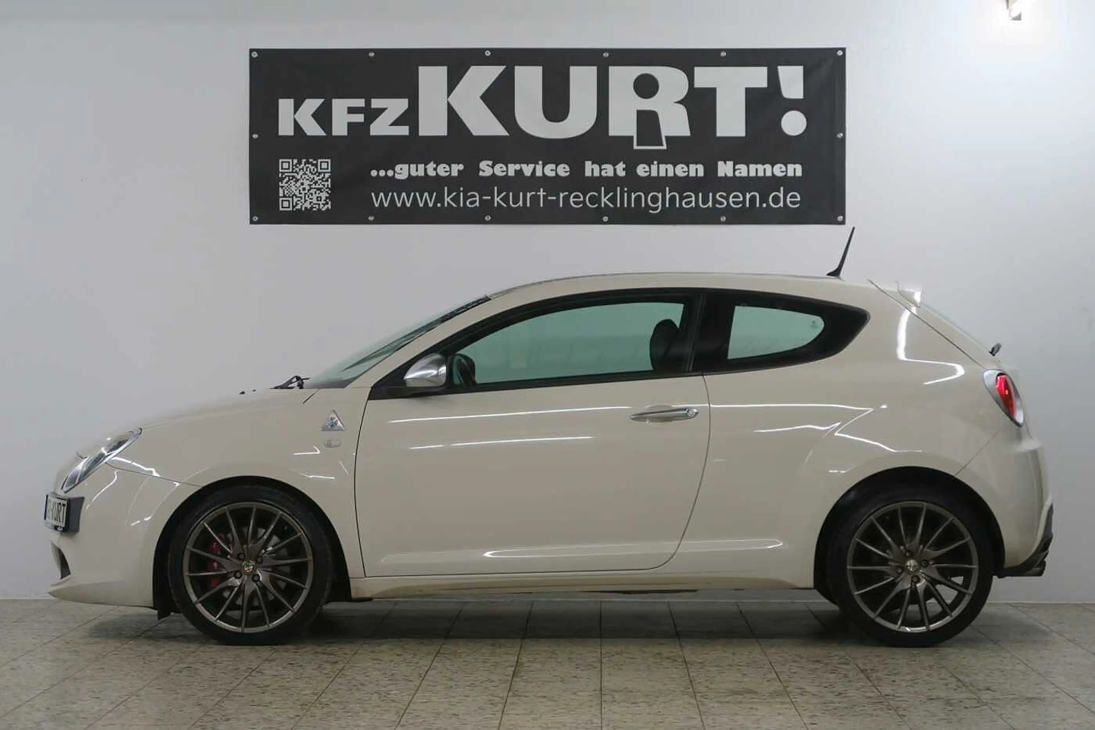 Alfa Romeo MiTo 1.4 16V MultiAir Quadrifoglio Verde — photo 3
