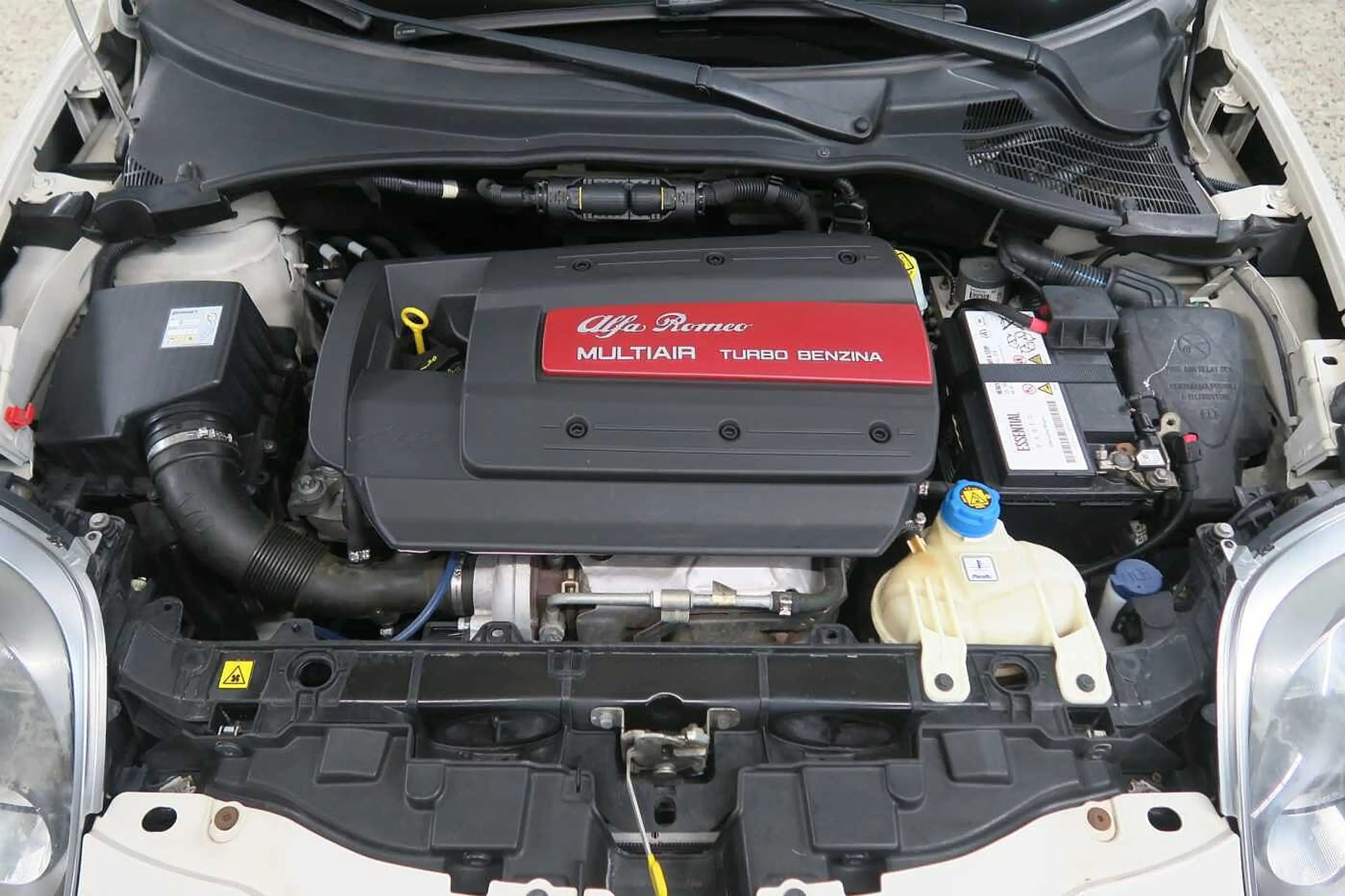 Alfa Romeo MiTo 1.4 16V MultiAir Quadrifoglio Verde — photo 6
