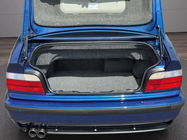 BMW M3 view 14