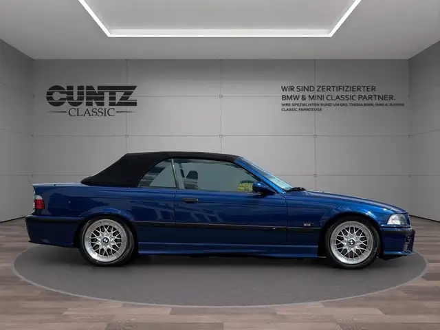 BMW M3 view 4