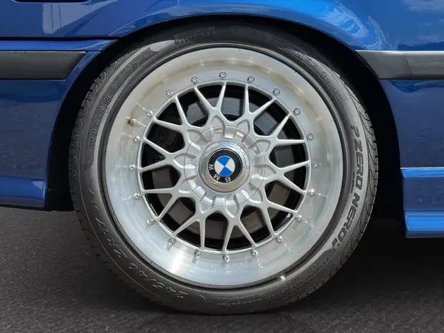 BMW M3 view 11