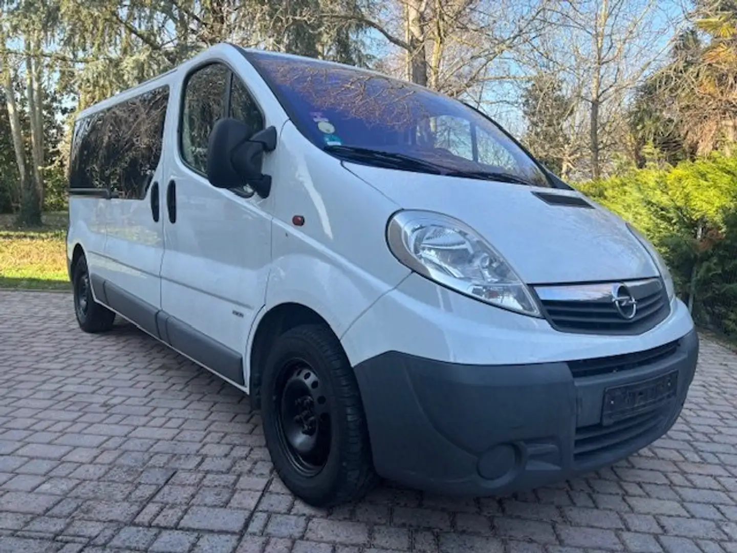 Opel Vivaro 2.0 CDTI L2HI 9 POSTI BUS lungo Wit - 1