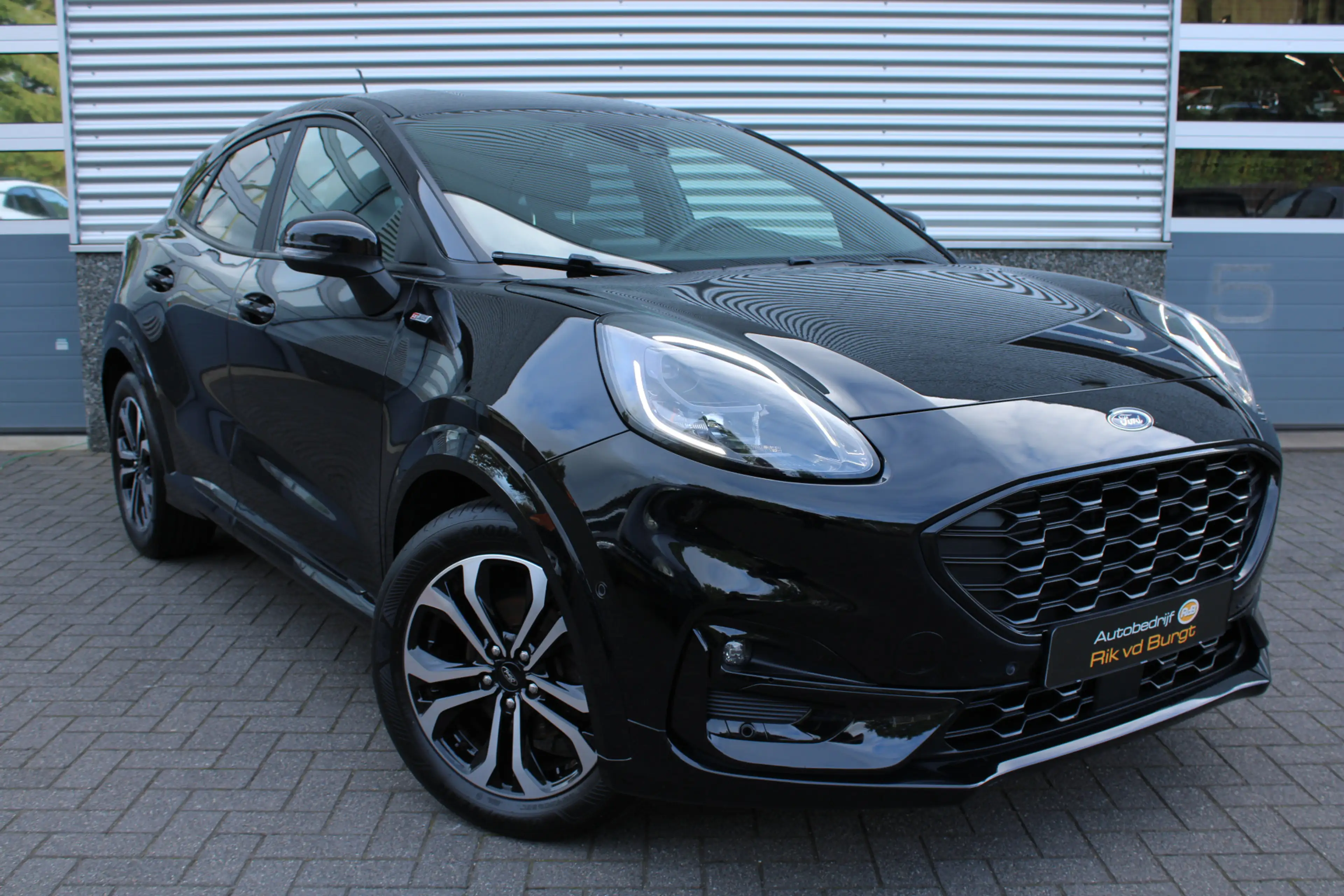 Ford Puma 1.0 EcoBoost Hybrid ST-Line, achteruitrijd camera, — photo 7