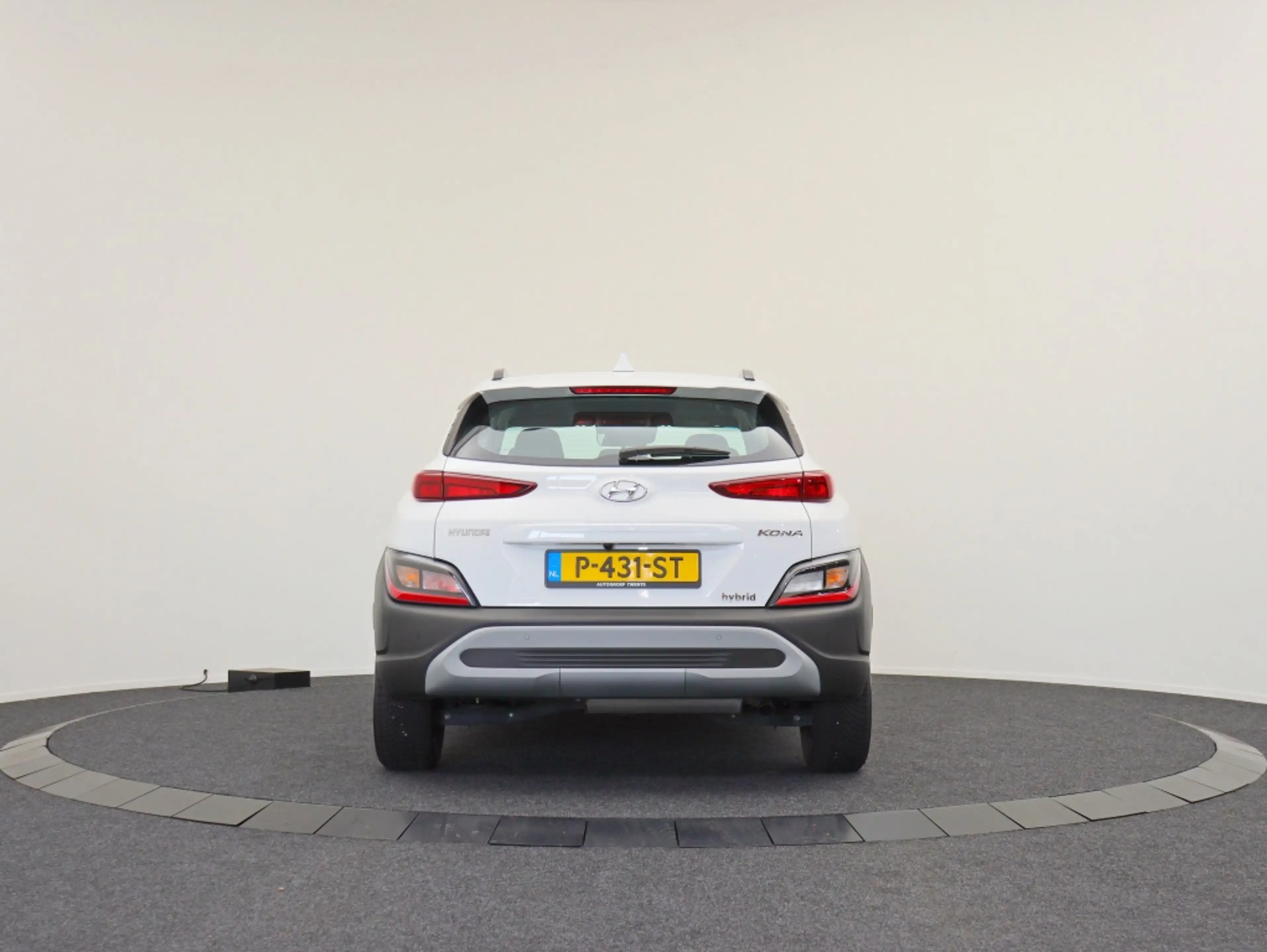 Hyundai KONA 1.6 GDI HEV Comfort Smart | All-seasonbanden | Nav — photo 10