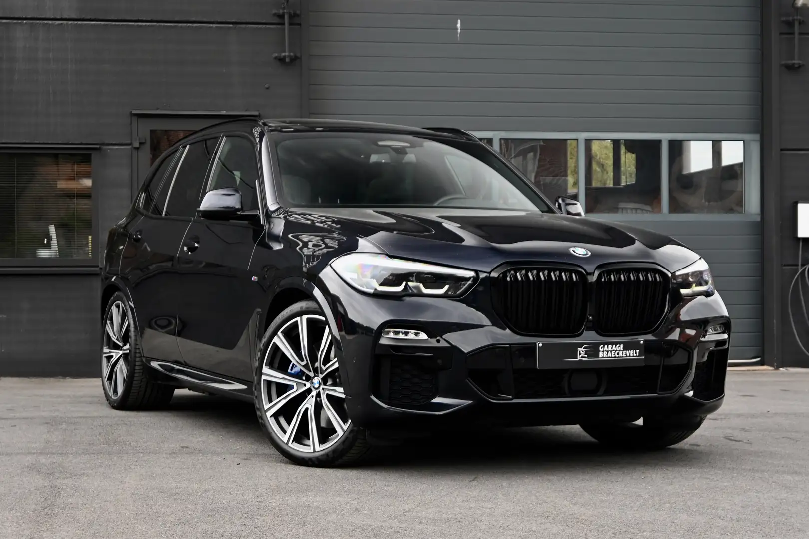 BMW X5 45e - Mpack - H&K - Mseats - Pano - 22" - HUD -BTW Nero - 1