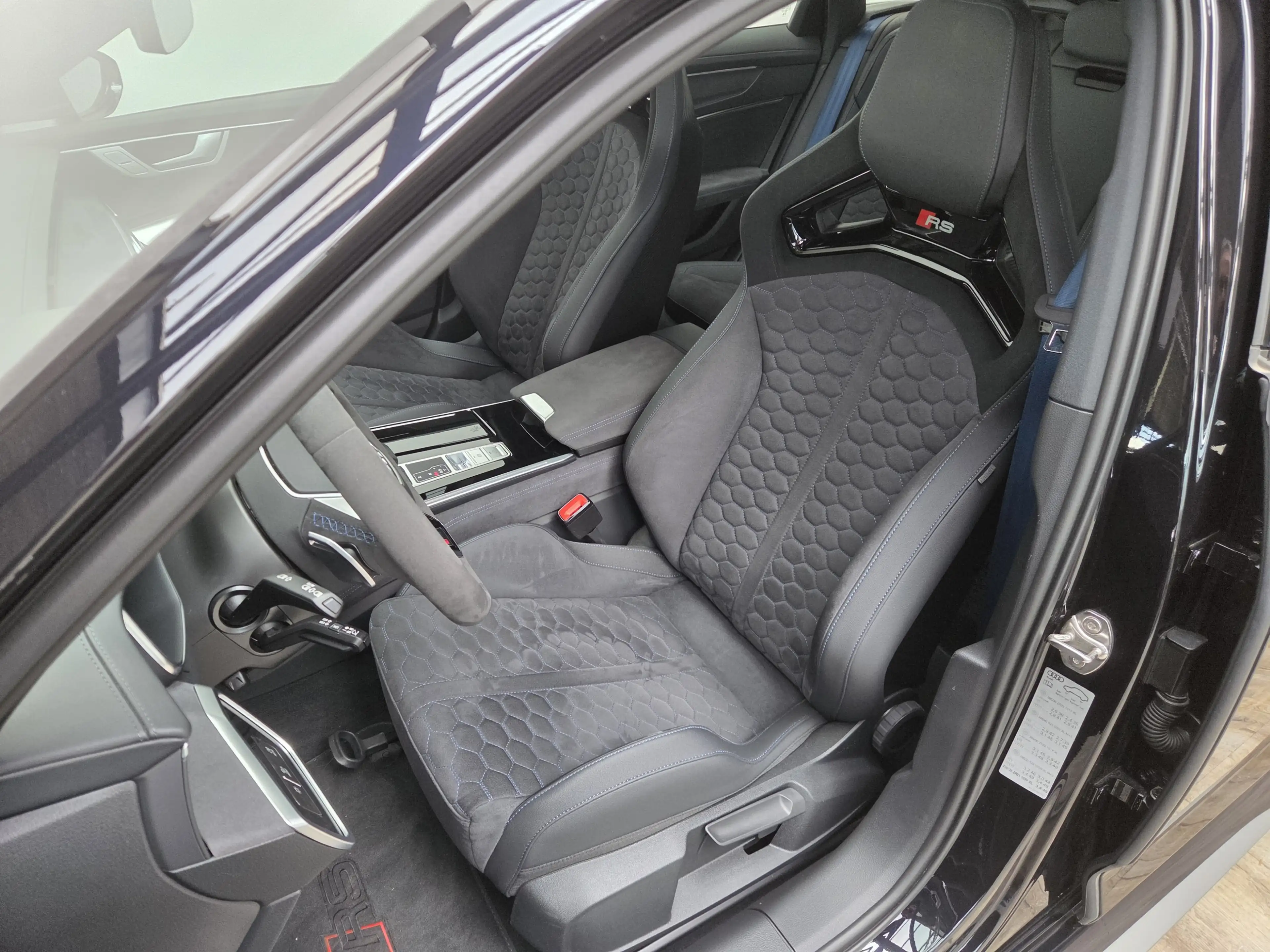 Audi RS6 Performance RS-Design Schalensitze ACC 360° — photo 14
