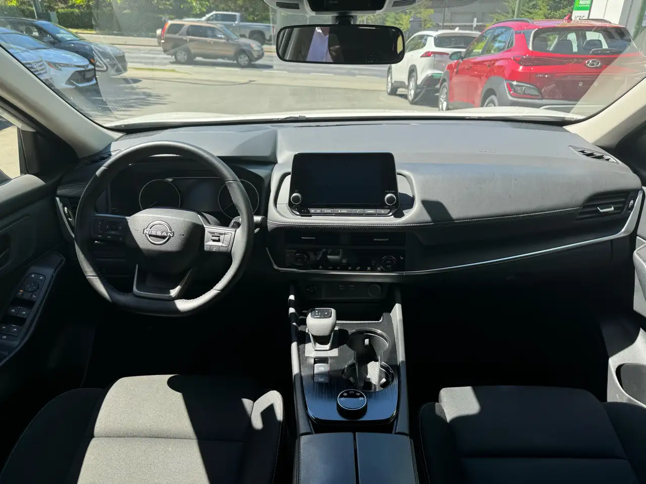 Nissan Rogue photo Nissan Rogue