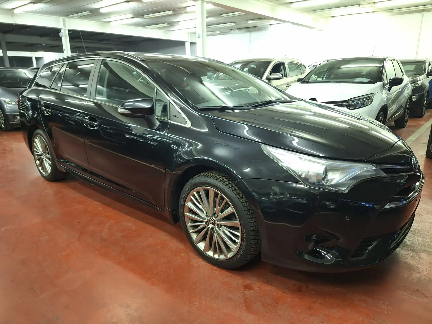 Toyota Avensis SW 1.8i Premium Multidrive S Negru - 2