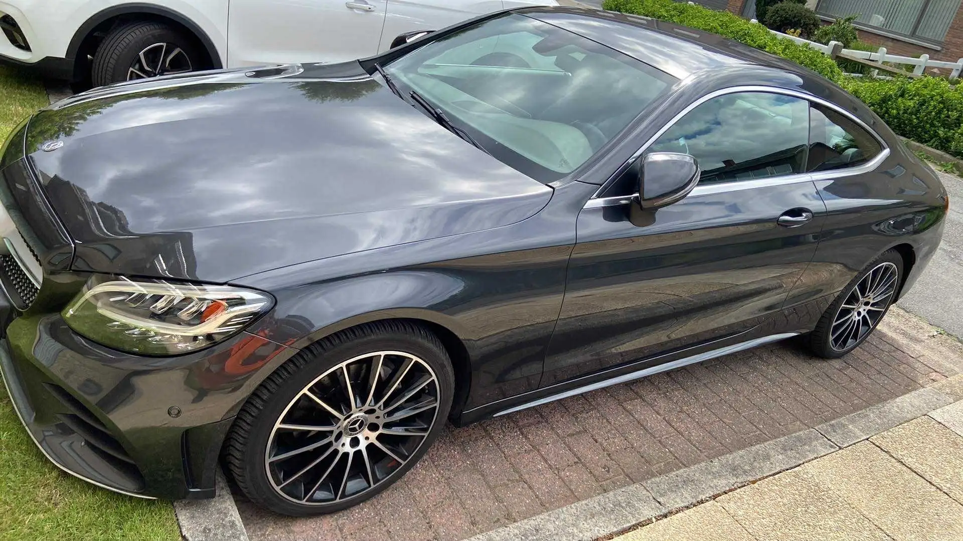 Mercedes-Benz C 180 Coupe AMG Line - 1