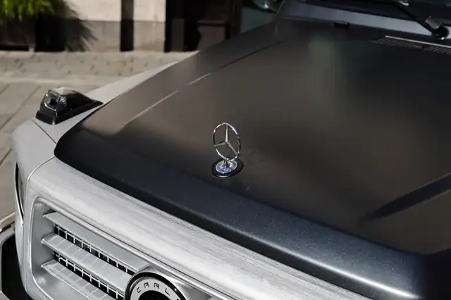 Mercedes-Benz G-Class view 9