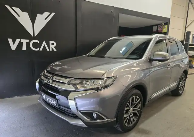 Mitsubishi Outlander 220DI-D Motion 2WD 7pl.