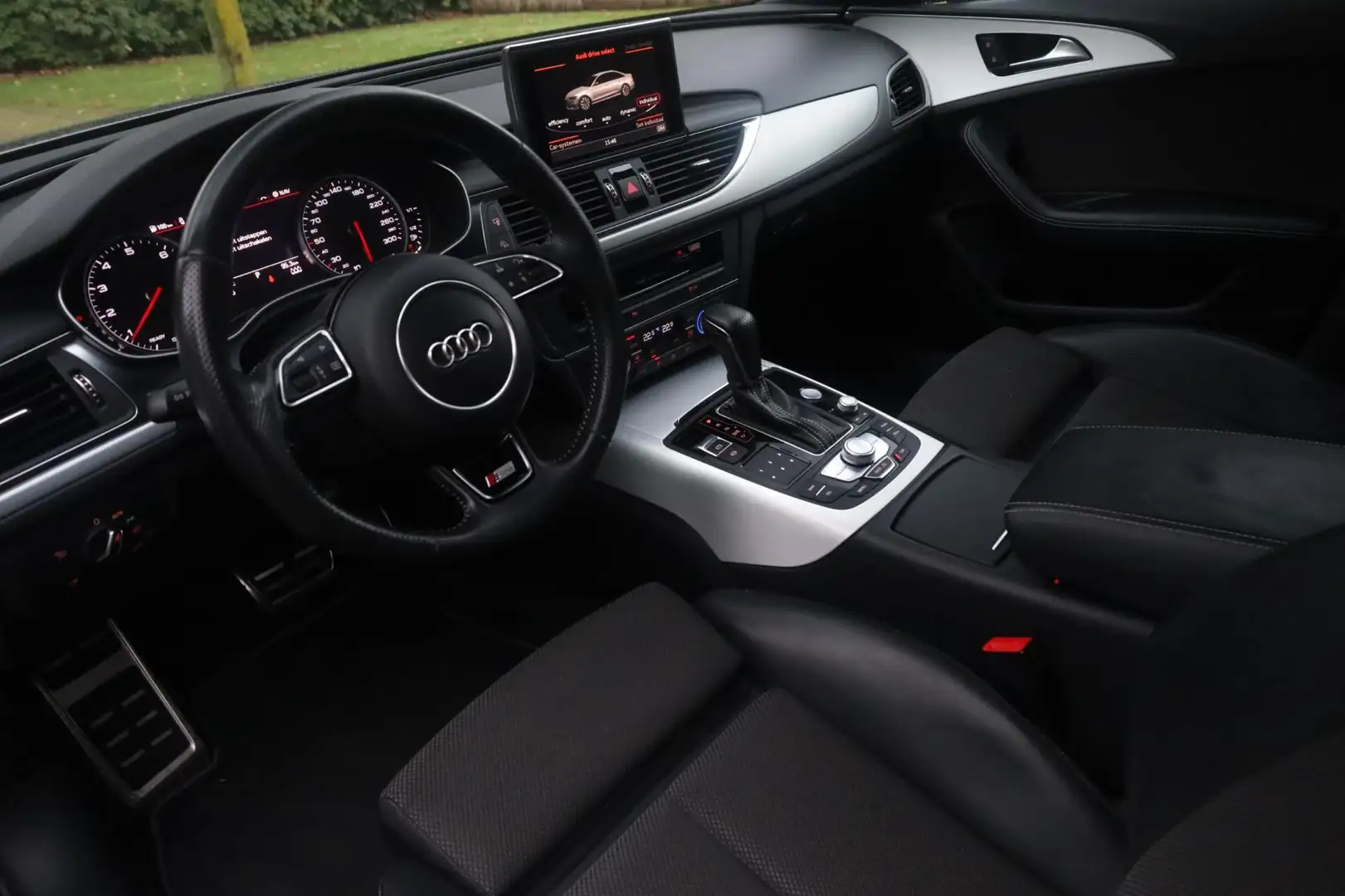 Audi A6 Limousine 1.8 TFSI ultra S line Edition Aut. | 3x Grijs - 2