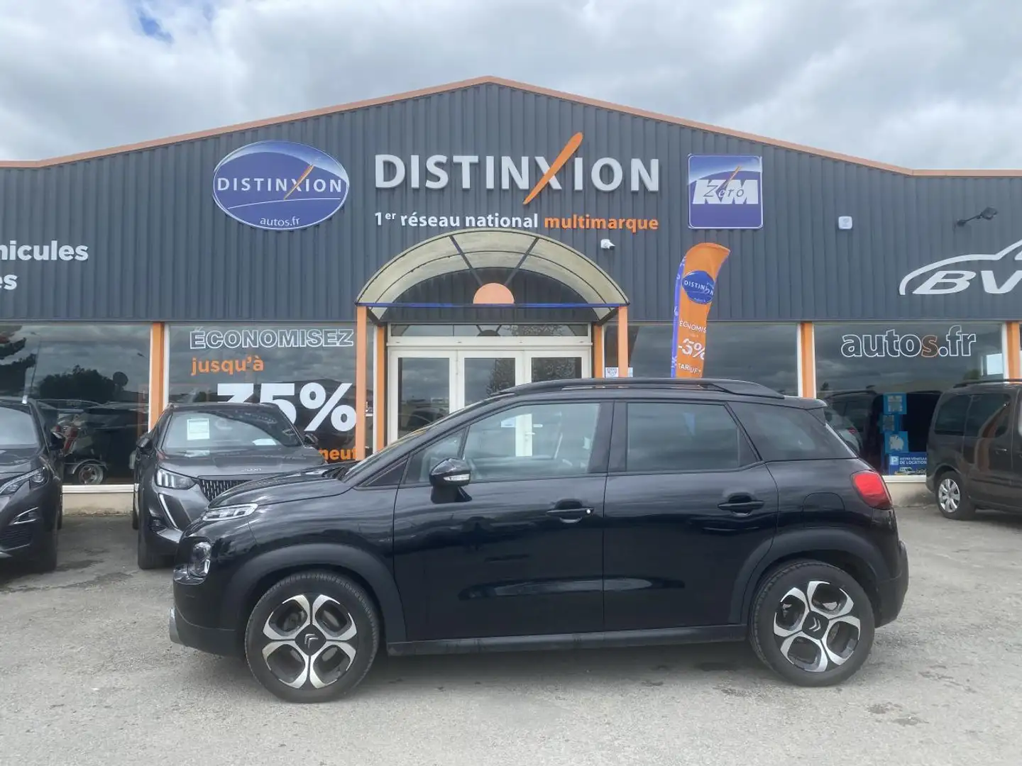 Citroen C3 Aircross 1.2  12V - 110 S\u0026S SHINE + TOIT PANO Noir - 2