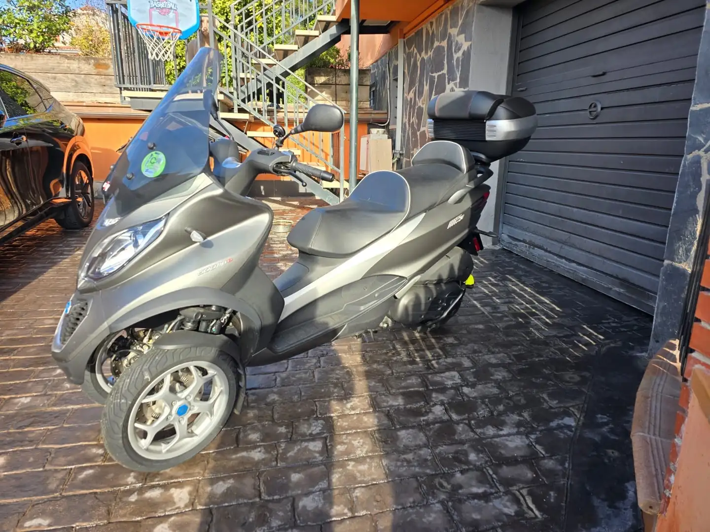 Piaggio MP3 500 Negro - 1