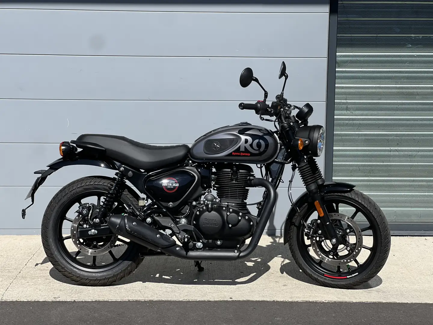 Royal Enfield Gris - 1