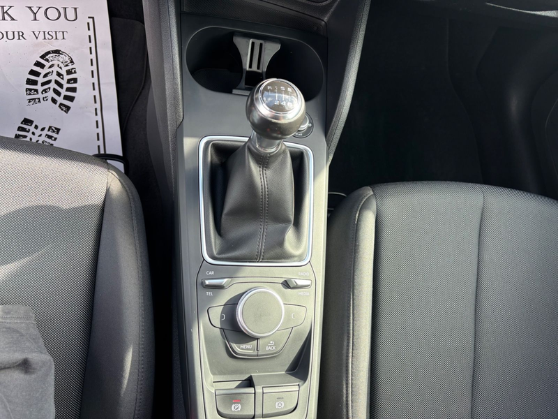 Audi Q2 basis ultra — photo 12