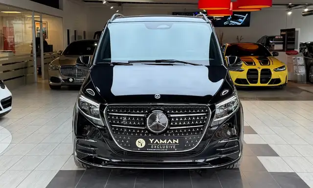 Mercedes-Benz 250 view 3