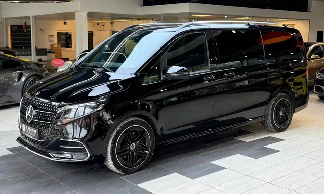 Mercedes-Benz 250 view 2