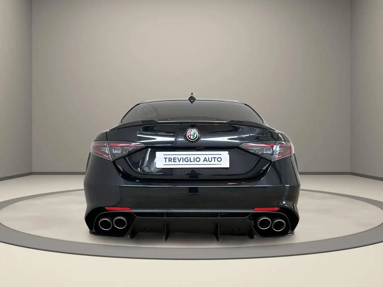 Alfa Romeo Giulia 2024 — фото 6