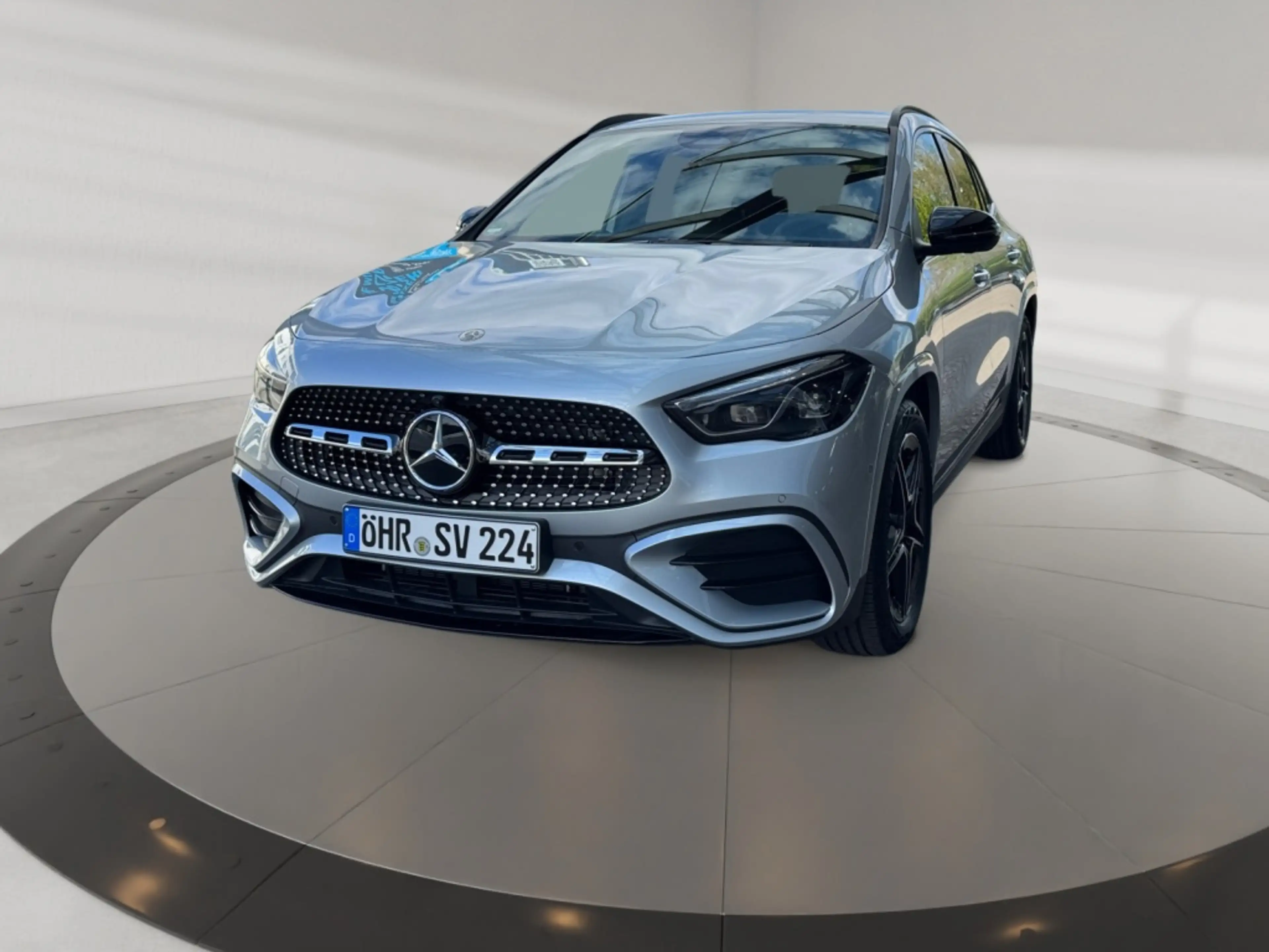Mercedes-Benz GLA 200 AMG+MBUX+MBeam+Night+AHK+Wide+360+Cam — photo 2