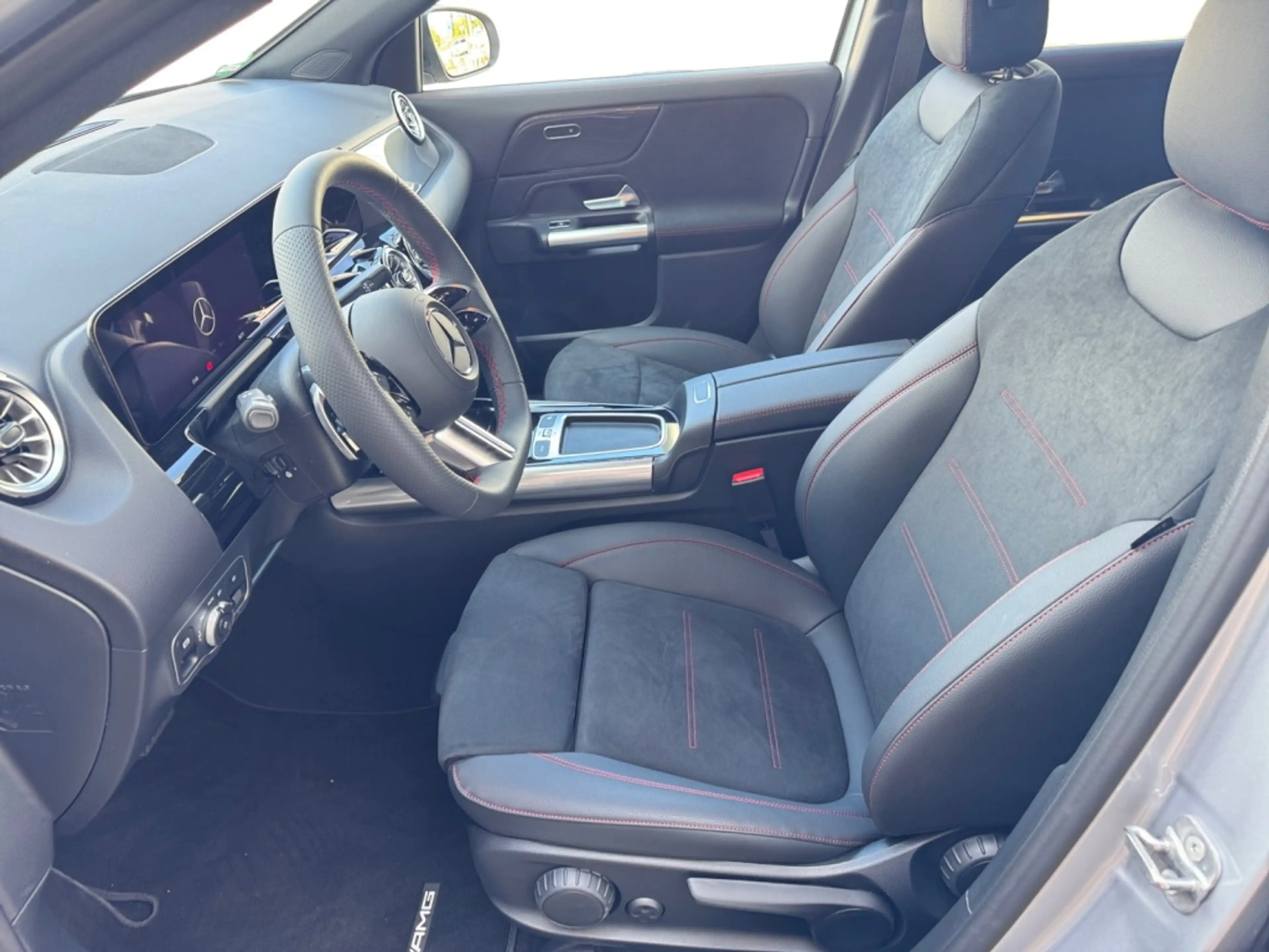 Mercedes-Benz GLA 200 AMG+MBUX+MBeam+Night+AHK+Wide+360+Cam — photo 7