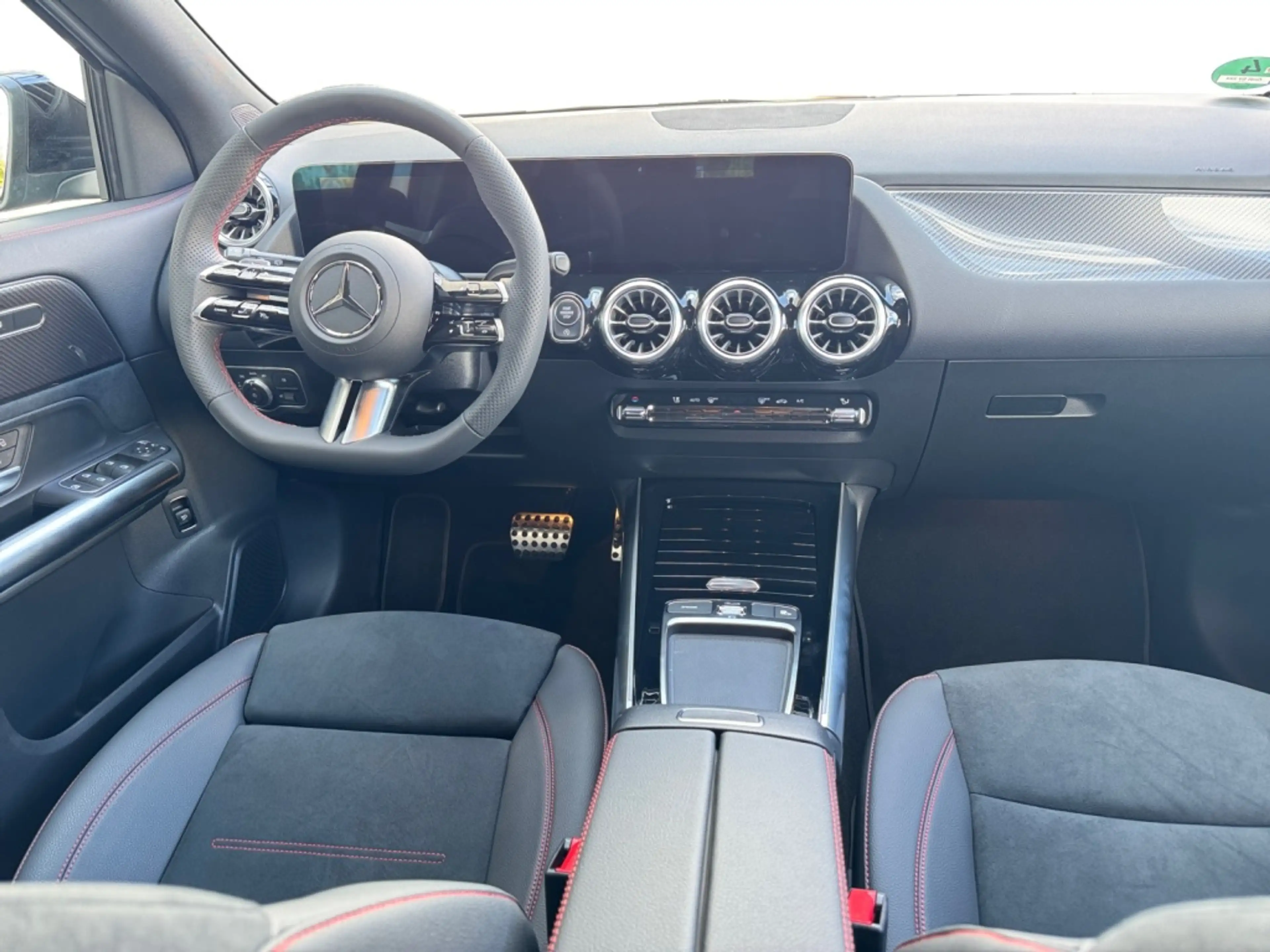 Mercedes-Benz GLA 200 AMG+MBUX+MBeam+Night+AHK+Wide+360+Cam — photo 6