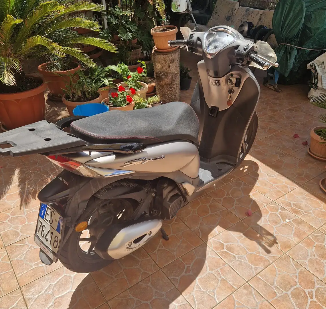 Honda SH Mode Grigio - 2