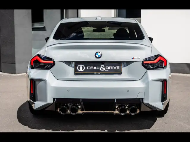 BMW M2 view 4